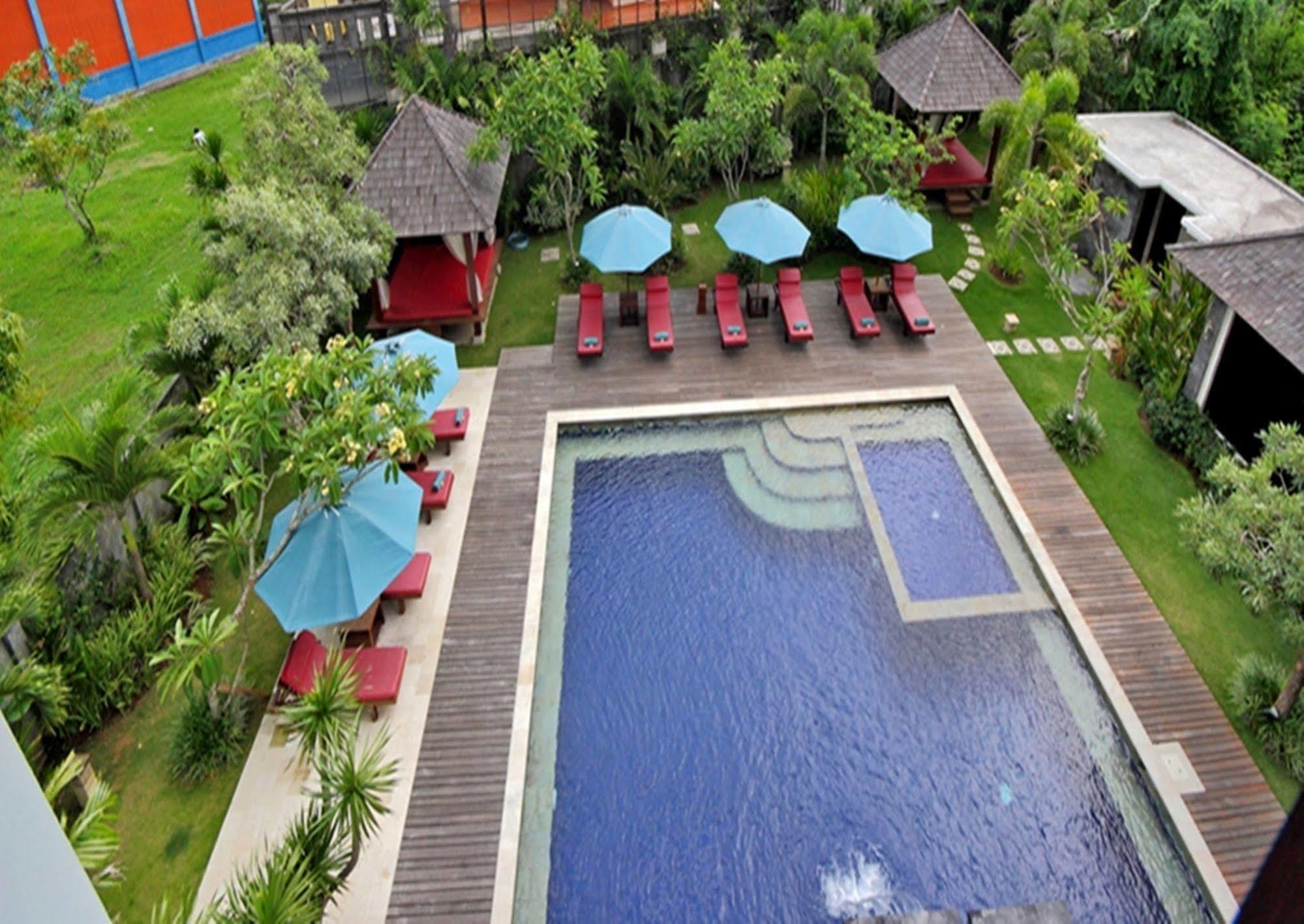 Capital O 2114 Grand Jimbaran Boutique Hotel Kültér fotó