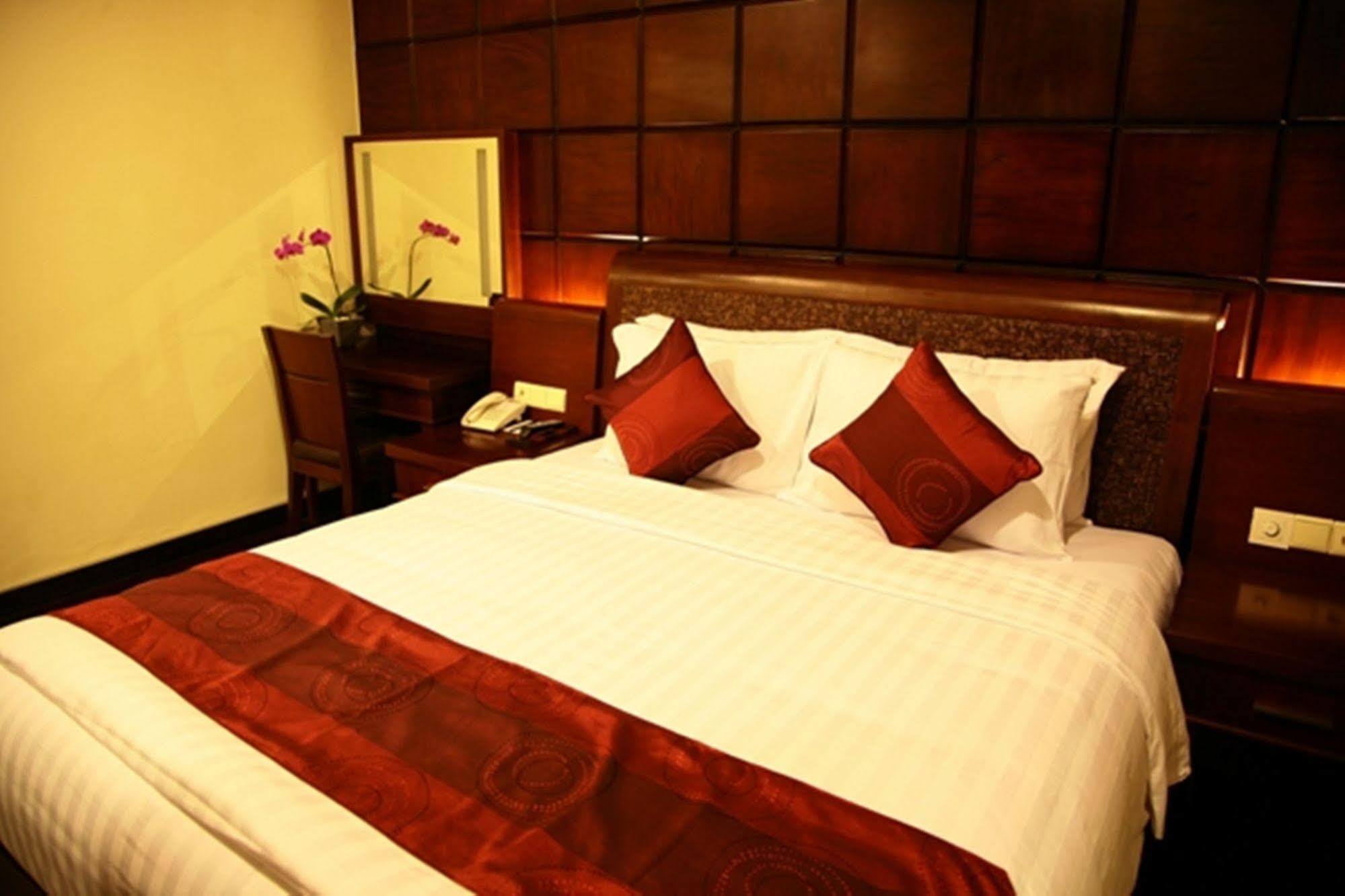 Capital O 2114 Grand Jimbaran Boutique Hotel Kültér fotó